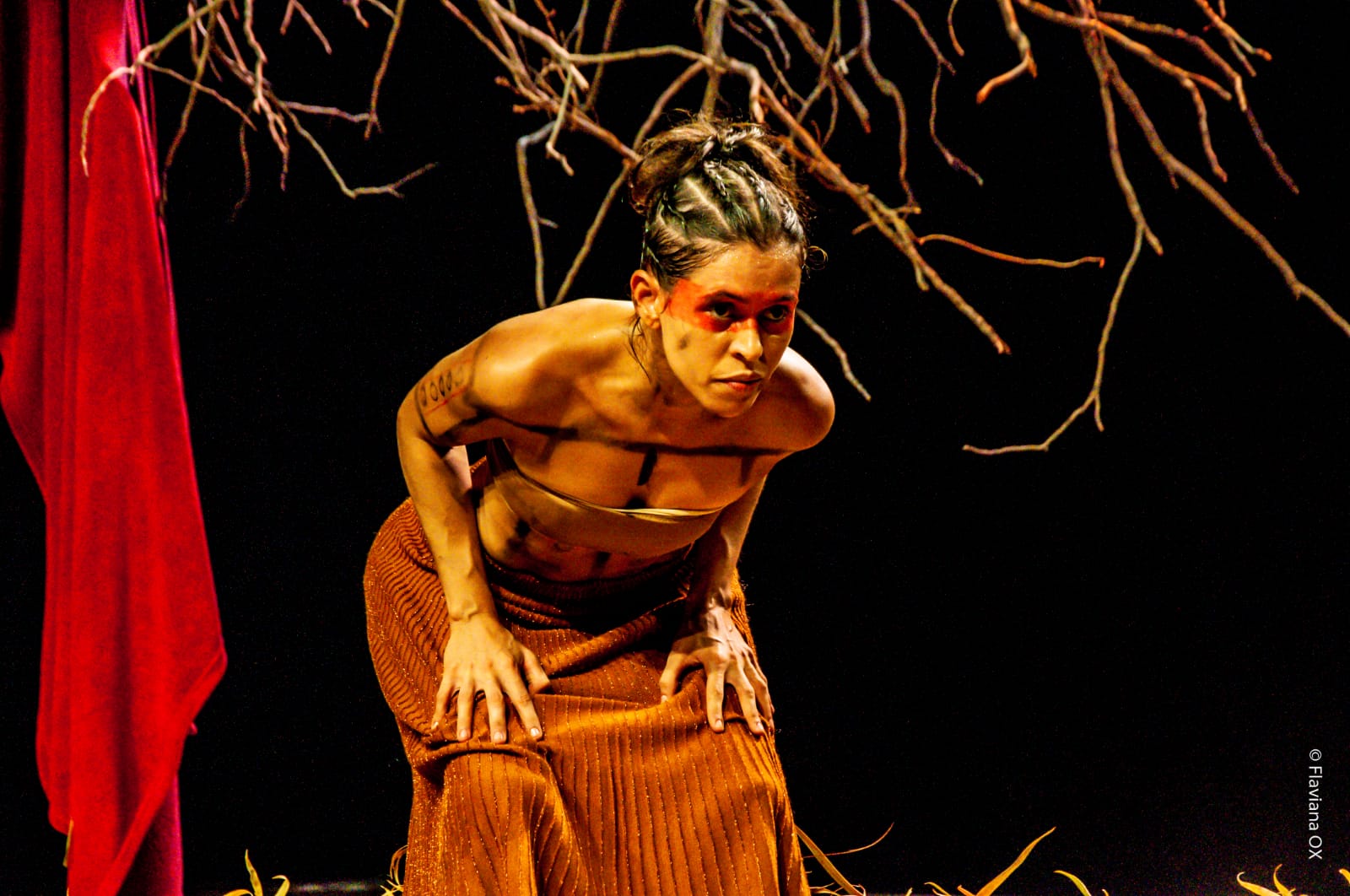 Marcado pela ancestralidade, espetáculo de dança “Ninho” é destaque no Sesc Santana