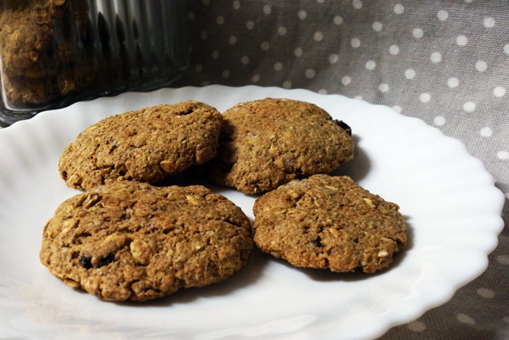 Simples e saboroso: Nutricionista ensina receita de cookies de granola na airfryer