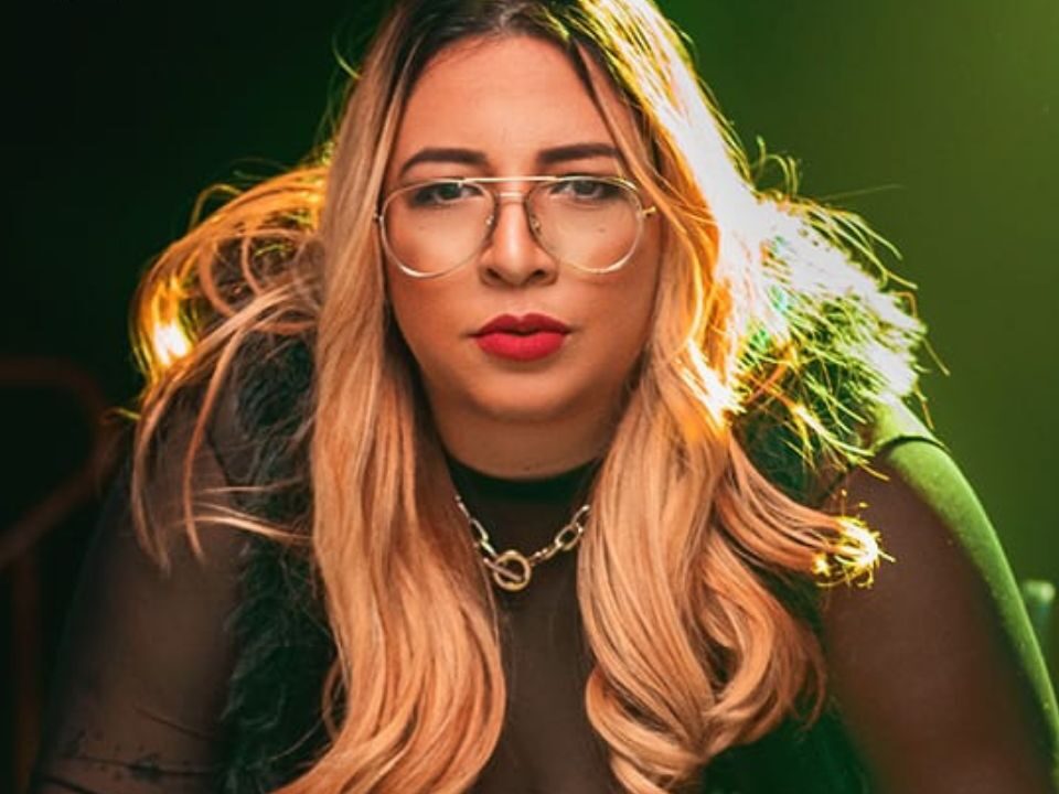 Cantareira Norte Shopping promove show gratuito com a cover oficial de Marília Mendonça