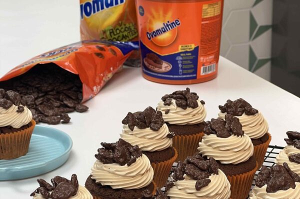 Aprenda a fazer “Cupcake de Ovomaltine”