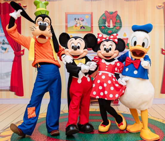 Clientes ganham novos encontros com Mickey e amigos no Tietê Plaza
