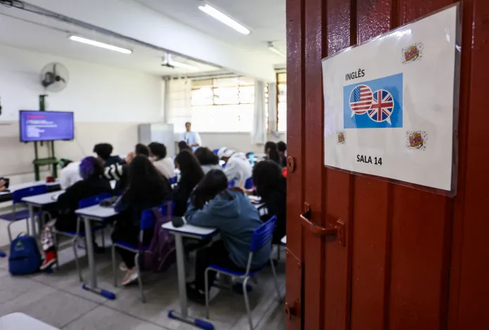 Governo de SP abre inscrições para curso de inglês gratuito e outros idiomas