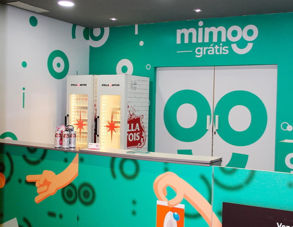 Mimoo inaugura loja no Trimais Places para distribuir produtos de graça