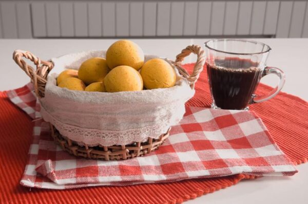 Dia Nacional do Pão de Queijo: Rochedo traz receita para celebrar a iguaria