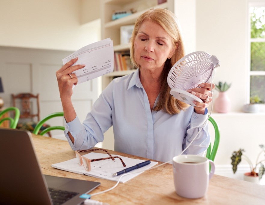 Menopausa e o verão… Como amenizar os sintomas no calor?