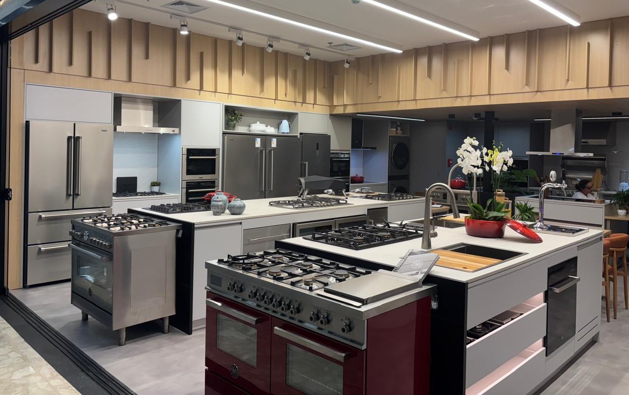 UD House reinaugura loja no Shopping Lar Center com showroom ampliado e novo layout
