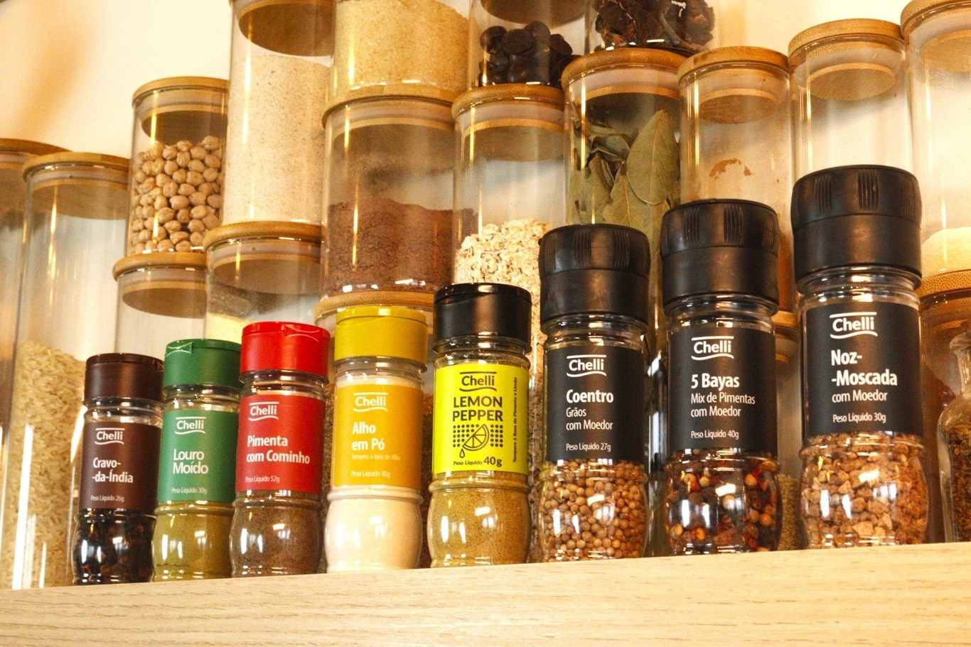 Temperos naturais têm poder de realçar o sabor dos alimentos e muitas propriedades funcionais