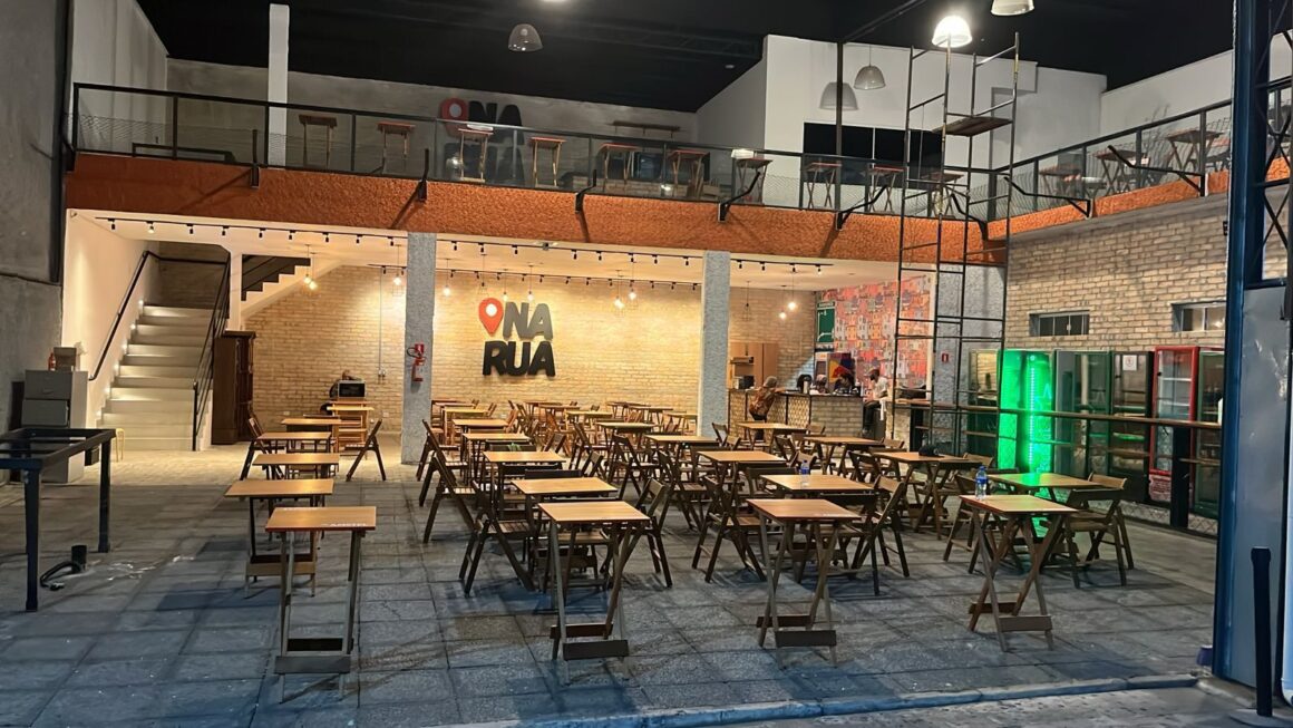 Inauguração do NaRua Gastro Bar une samba, gastronomia e área kids ao ar livre