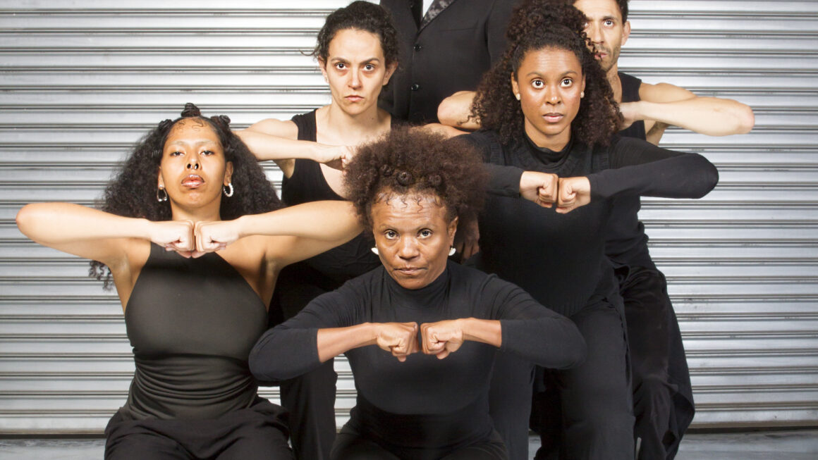 Taanteatro Companhia apresenta “DA VIOLÊNCIA: FANON” no Teatro Alfredo Mesquita