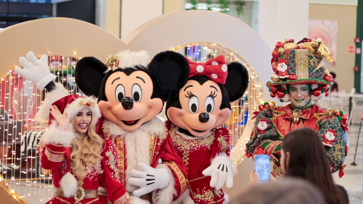 Natal no TriMais Places tem programação especial gratuita com balé aéreo