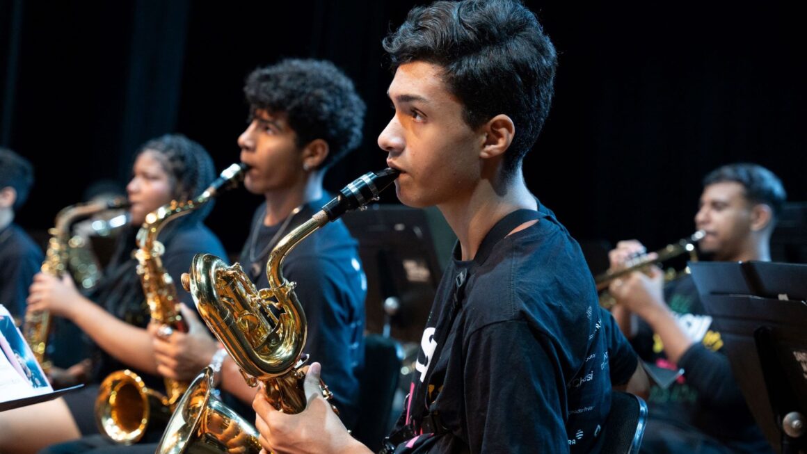 Banda Sinfônica e Orquestra de Cordas do GURI encerram o ano com concertos na zona norte