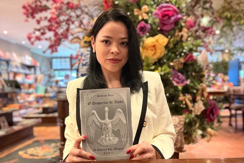 Escritora Sabrina Lira lança “O Despertar de Alpha”, novo capítulo da saga A Guerra dos Magos