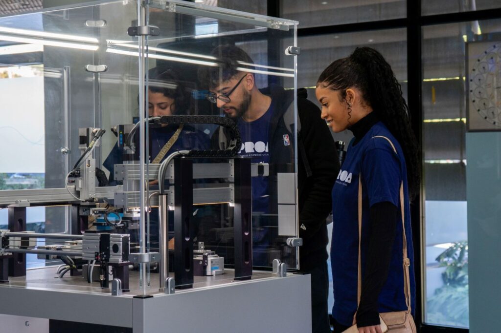 Instituto PROA abre inscrições para curso gratuito de programação em São Paulo