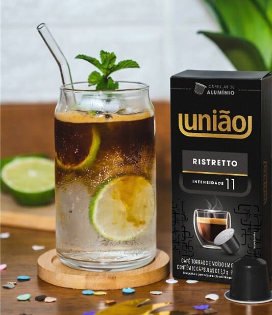 Café gelado sendo preparado como tendência na Zona Norte de São Paulo