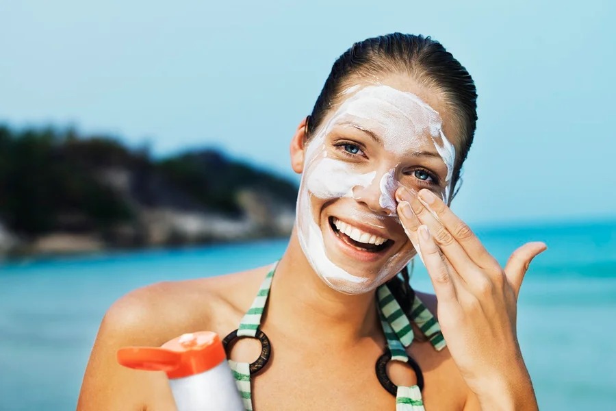 Protetor solar facial: 4 motivos para usar todo dia