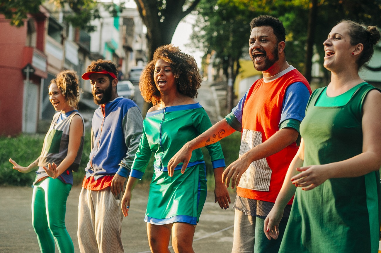 Espetáculo TeatroFunk em bibliotecas da Zona Norte de São Paulo com público infantil