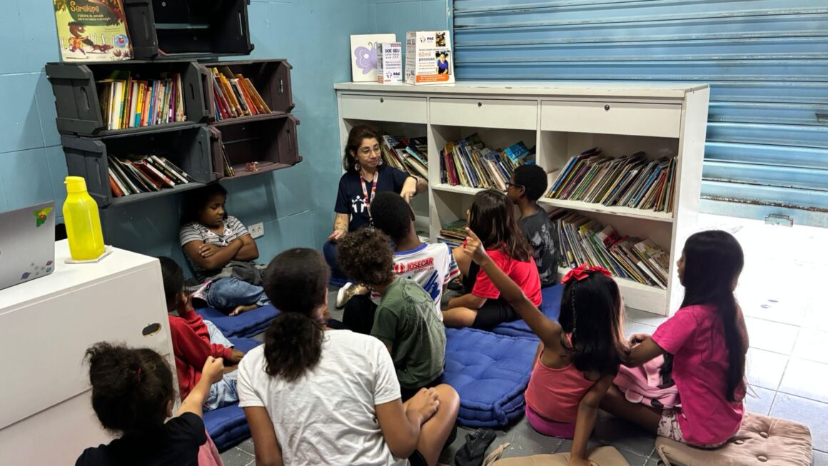 Biblioteca do Zeca em Pirituba atendendo crianças na Zona Norte de São Paulo