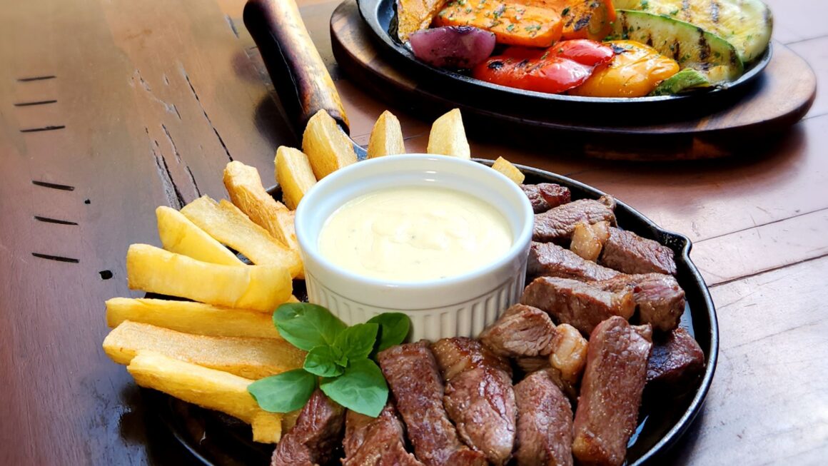 Carne macia na churrasqueira com dicas do chef Caio Fontenelle