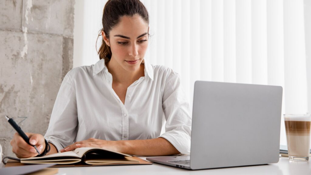 Curso gratuito de administração online mira mercado mais estratégico e competitivo
