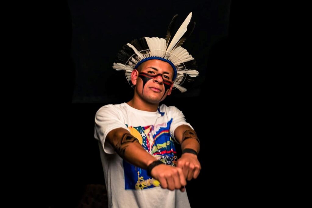 Sesc Santana recebe grupo indígena Oz Guarani com rap e cultura