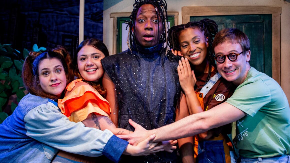 Espetáculo Quando Anoitece no CEU Jaçanã aborda cultura negra e identidade racial