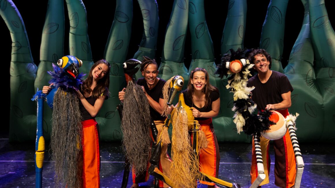 Mundo do Circo SP tem programação gratuita com Pia Fraus e dinossauros