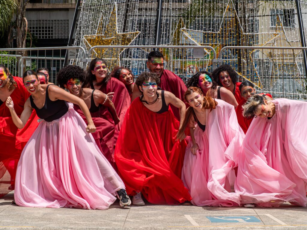São Paulo Escola de Dança leva espetáculo gratuito à Biblioteca de SP