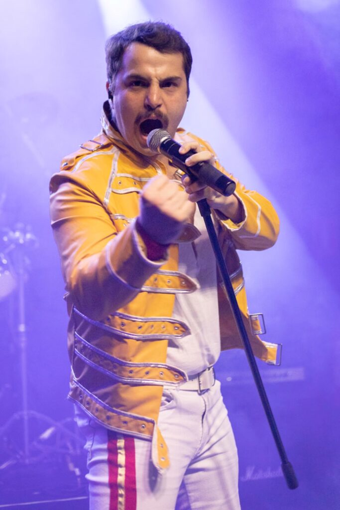 Banda Classical Queen se apresenta no Cantareira Norte Shopping em show gratuito na Zona Norte de São Paulo