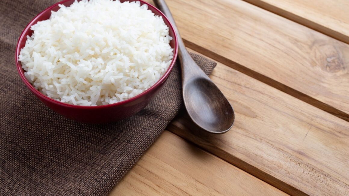 Arroz pode ajudar no emagrecimento? Especialista explica como o preparo faz diferença