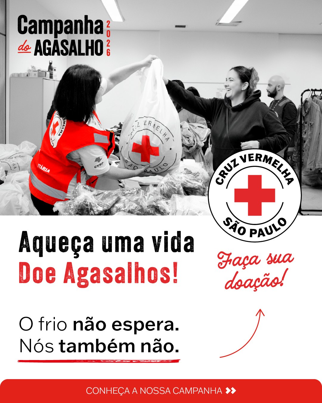 Voluntários da Cruz Vermelha São Paulo organizam doações da Campanha do Agasalho 2026.