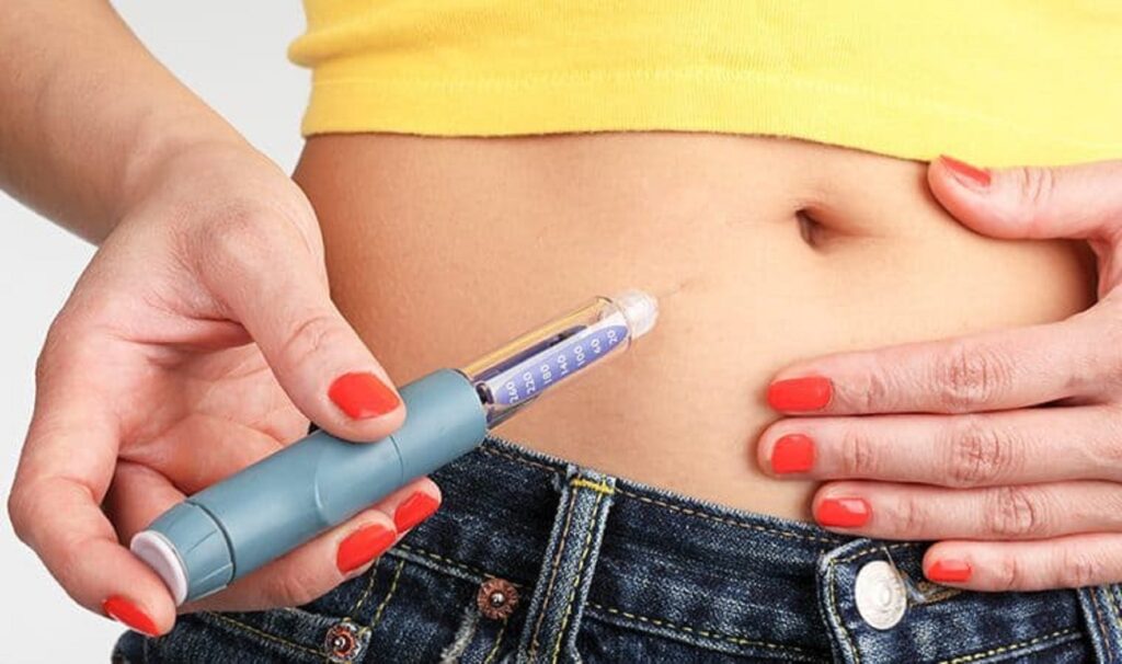 Caneta emagrecedora e Copa do Mundo: médica alerta para riscos de exageros em churrascos e bebidas