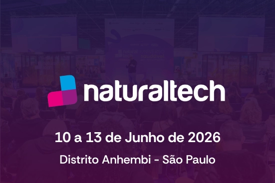 Visitantes circulam pelos estandes da Naturaltech 2026 no Distrito Anhembi em São Paulo.