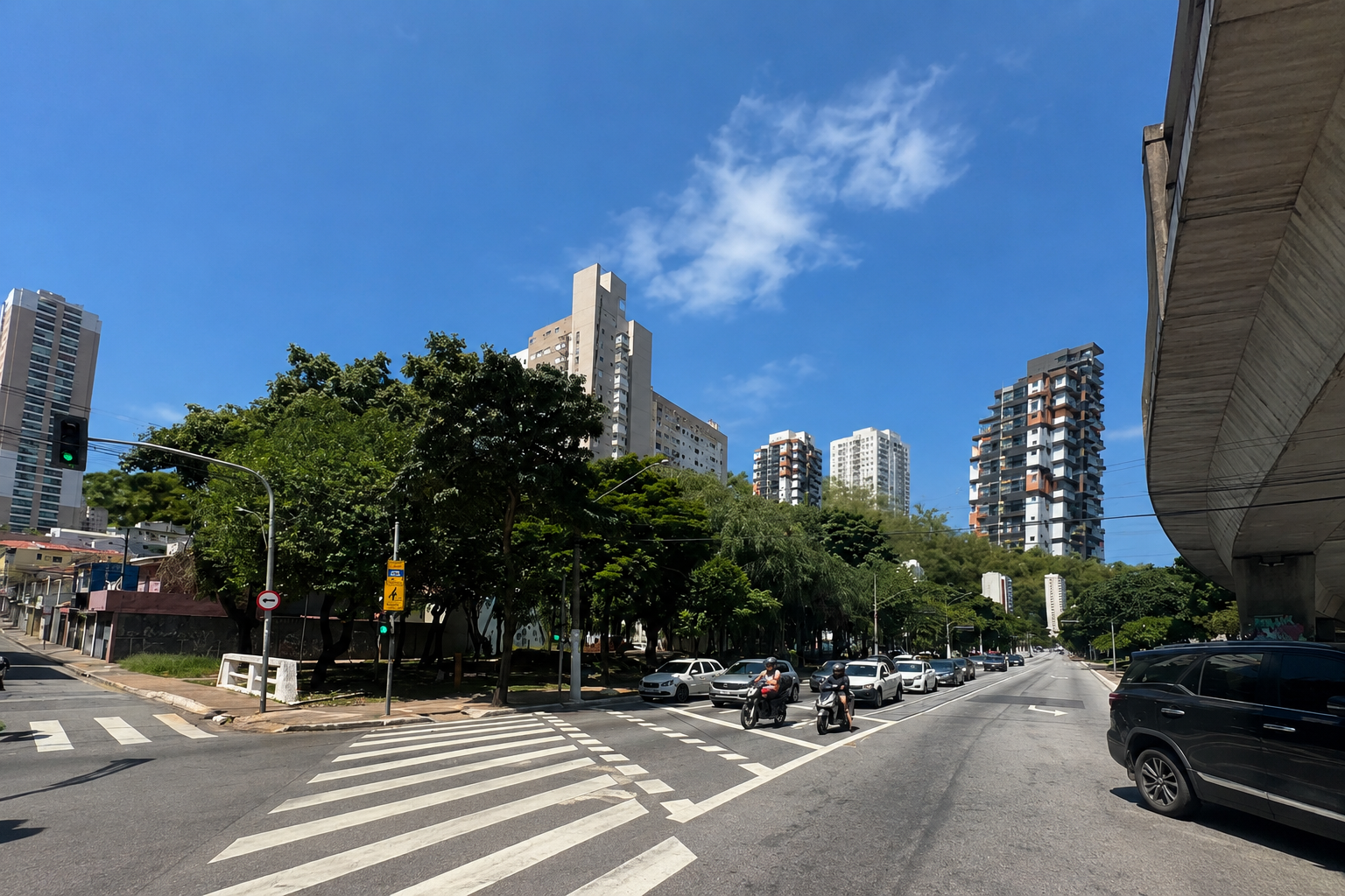 Praça Nossa Senhora dos Prazeres revitalizada na Parada Inglesa com novas áreas de esporte e lazer.