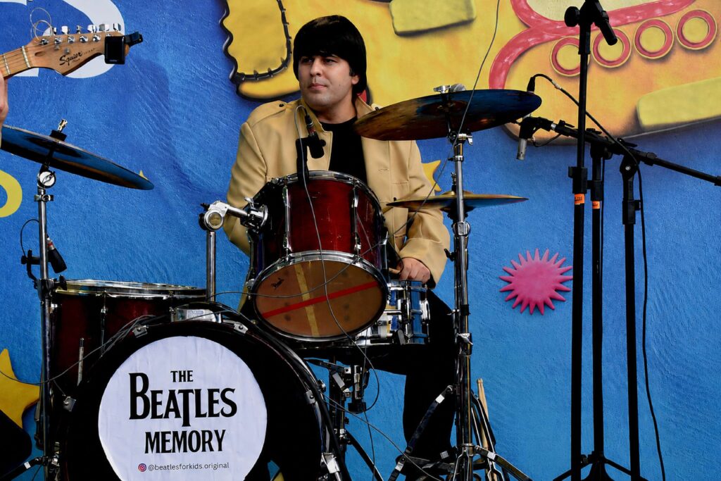 Cantareira Norte Shopping recebe show gratuito dos Beatles no Dia dos Namorados