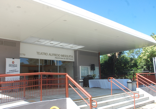 Circuito Cultural Os Hypócritas leva espetáculos gratuitos ao Teatro Alfredo Mesquita, em Santana