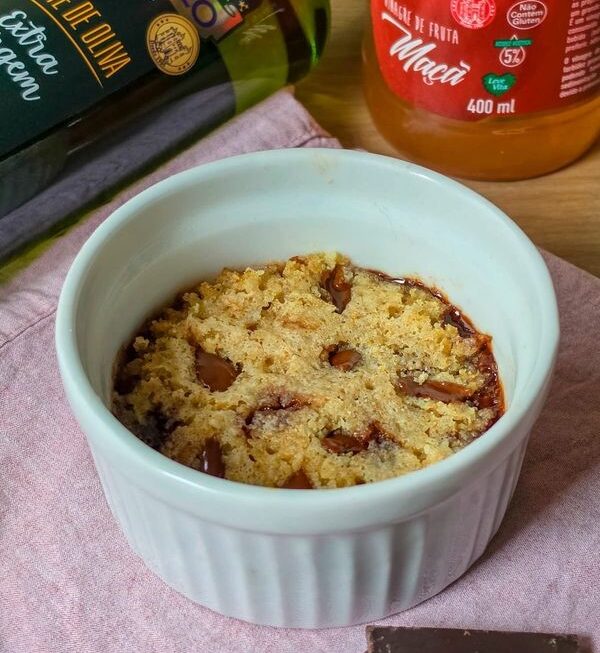 Bateu a vontade de um doce? Aprenda a fazer um cookie saudável de micro-ondas