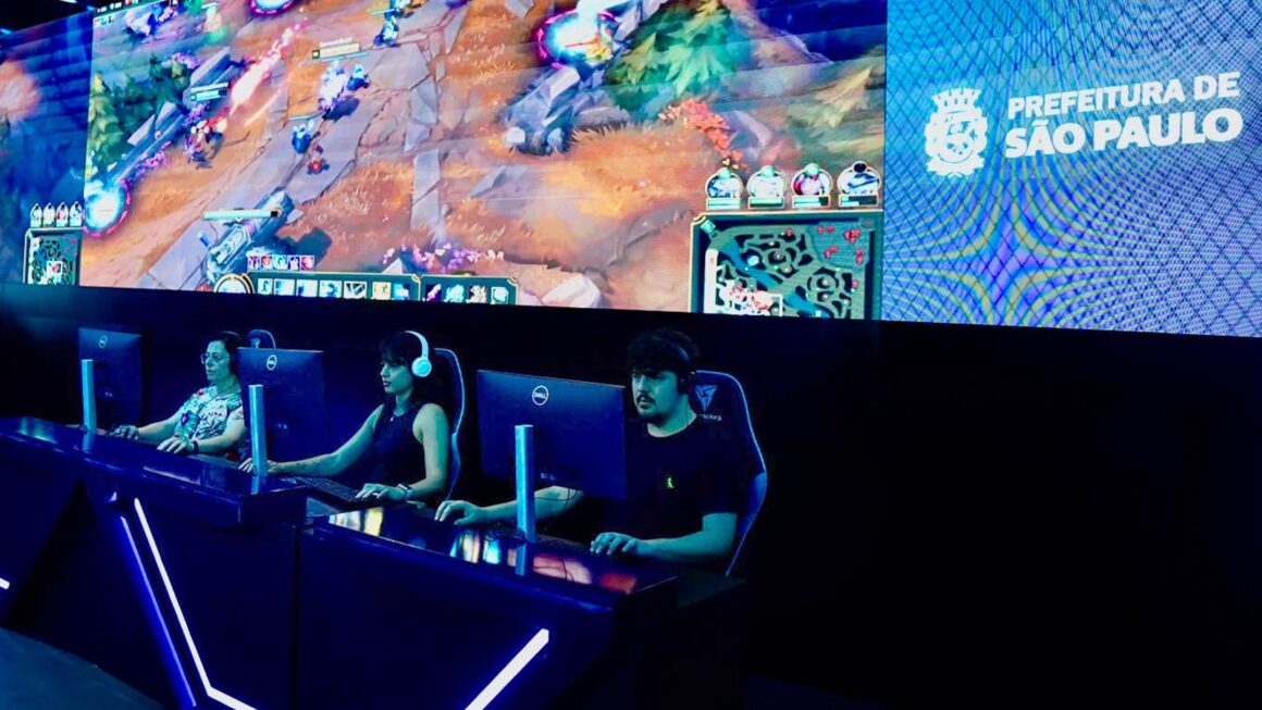 Curso gratuito de Game Developer oferecido pela Prefeitura de São Paulo no Hub Sampa Games.