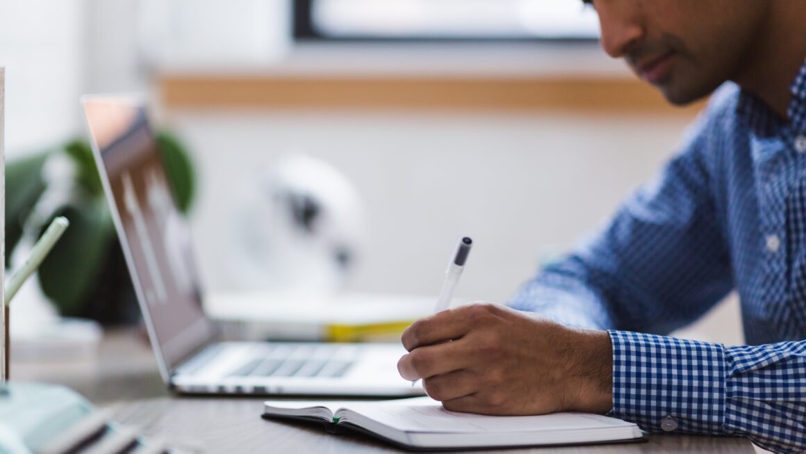 Curso gratuito de Saúde Mental para concursos é lançado com foco na área da saúde