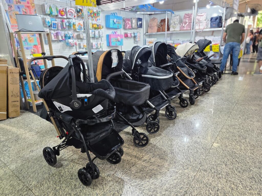 Feira da Gestante reúne produtos para mães e bebês no Shopping D, na Zona Norte