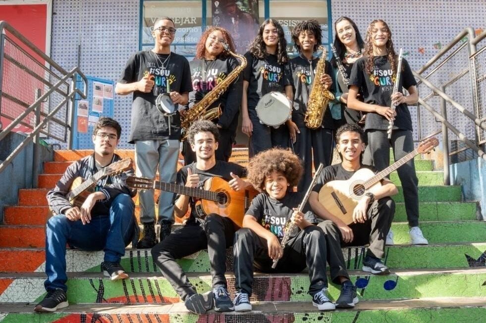 Alunos participam de curso de iniciação musical do GURI na Zona Norte de São Paulo.