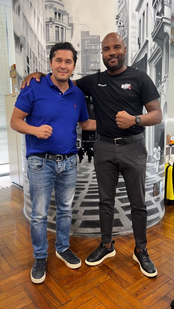 O Sampa Boxe chega à sua 8ª edição reunindo atletas consagrados e novos talentos do boxe profissional brasileiro em Santana