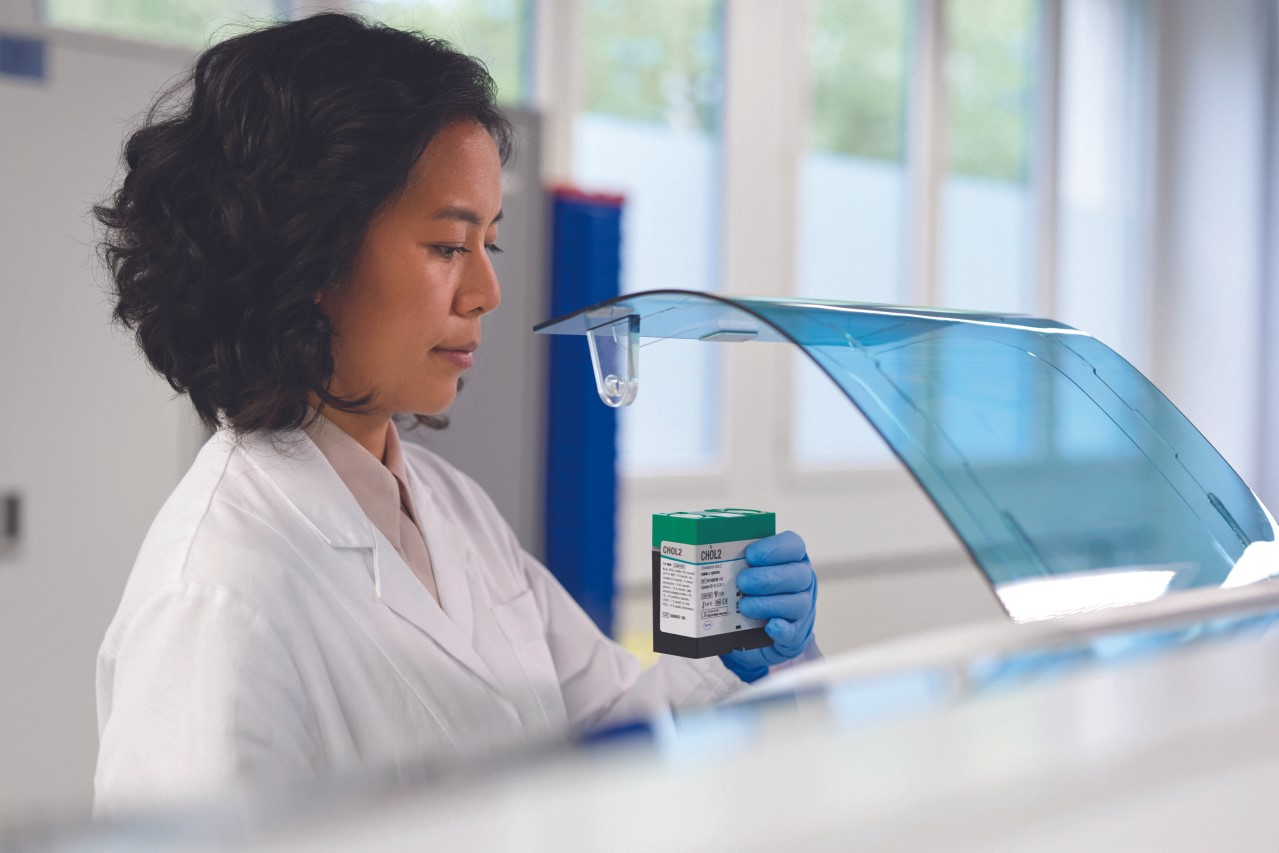 Exame de sangue Elecsys pTau217, desenvolvido pela Roche Diagnóstica para auxiliar na investigação da doença de Alzheimer.