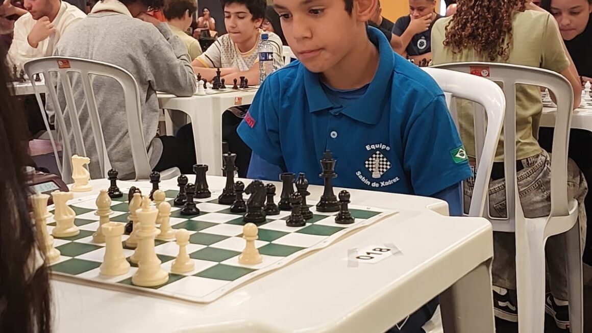 Festival de xadrez infantil gratuito no Cantareira Norte Shopping, na Zona Norte de São Paulo.