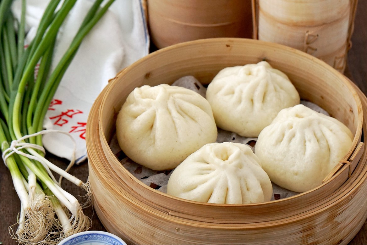 Oficina de culinária chinesa do CRESAN Vila Maria, com preparo de receitas orientais.