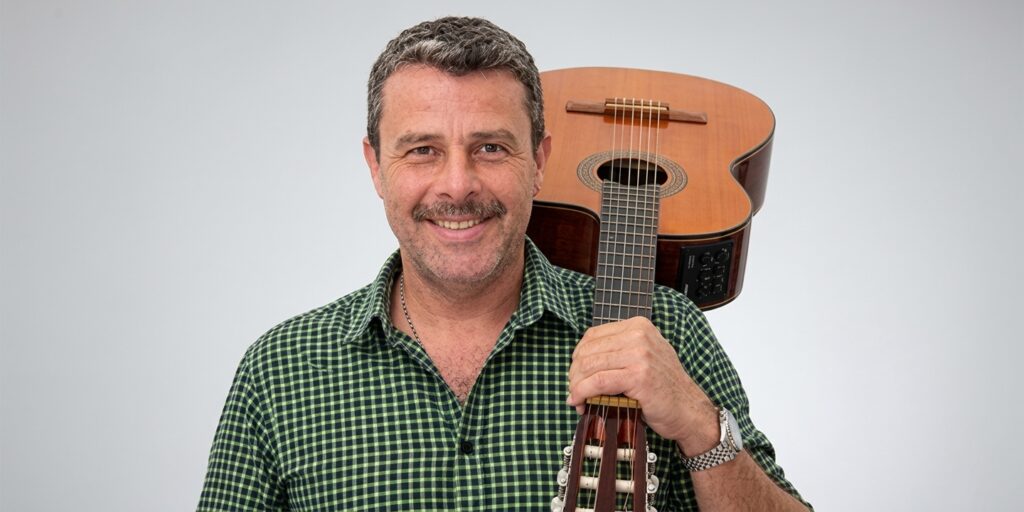 Rapha SP homenageia João Nogueira e João Bosco em show no Sesc Santana