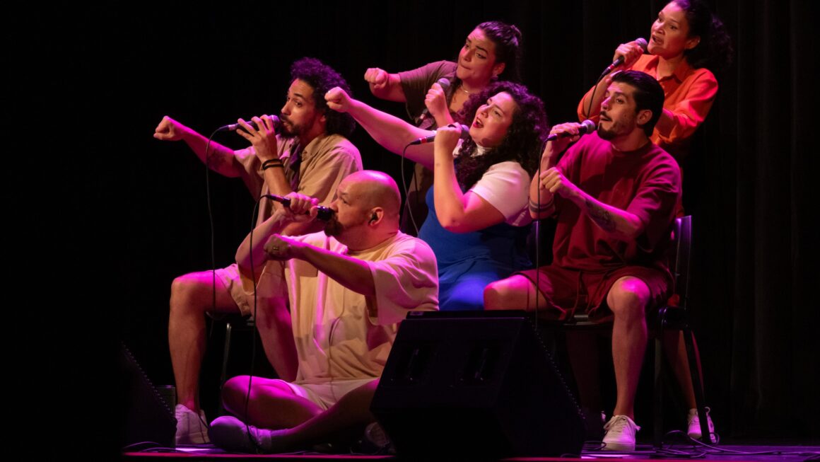 Teatro Alfredo Mesquita recebe show a cappella com clássicos da música brasileira